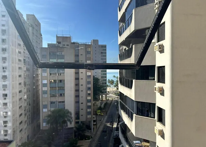 Apto Pitangueiras Enorme 150M2, 200M Da Praia, Vista, 2 Vagas Carro, Servico Praia, 3 Quartos Com Ar Condicionado E 3 Banheiros Guarujá
